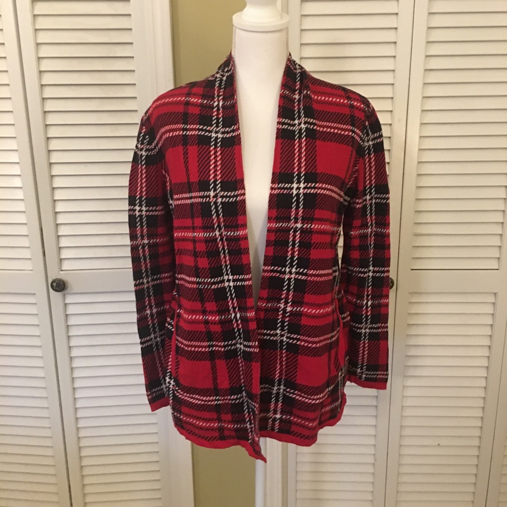 Lands’ End Red and Black Plaid Cozy Classic Quality Stylish Cardigan Sweater